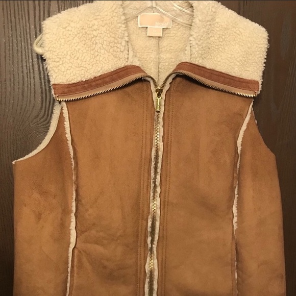 Michael Kors Jackets & Blazers - MICHAEL KORS ☃️ FAUX SUEDE SHEARLING VEST Size 1X